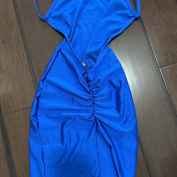 Fashion Nova Cut-Out Ruched Mini Dress – Royal Blue (S) - Picture 5 of 6